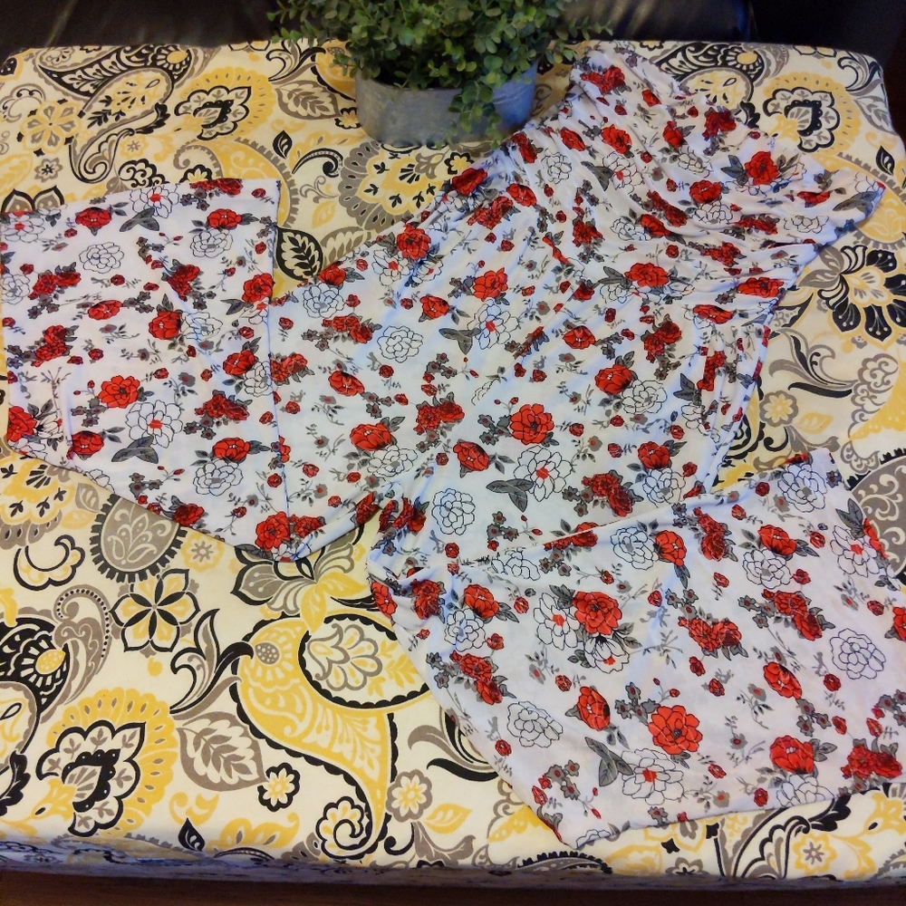 Cute sleeveless Solaris jumpsuit